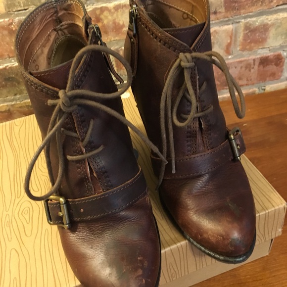 Beautiful Fossil Wedge Heeled Bootie - Picture 3 of 6